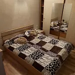 Dalila Villa *