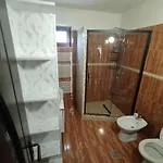 Dalila Villa *